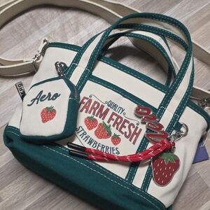 🇬🇪🔥NWT Aéropostale Farm Fresh Strawberries Mini Canvas Tote Crossbody